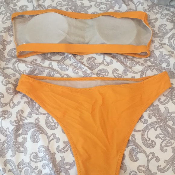 bikini - Picture 2 of 2